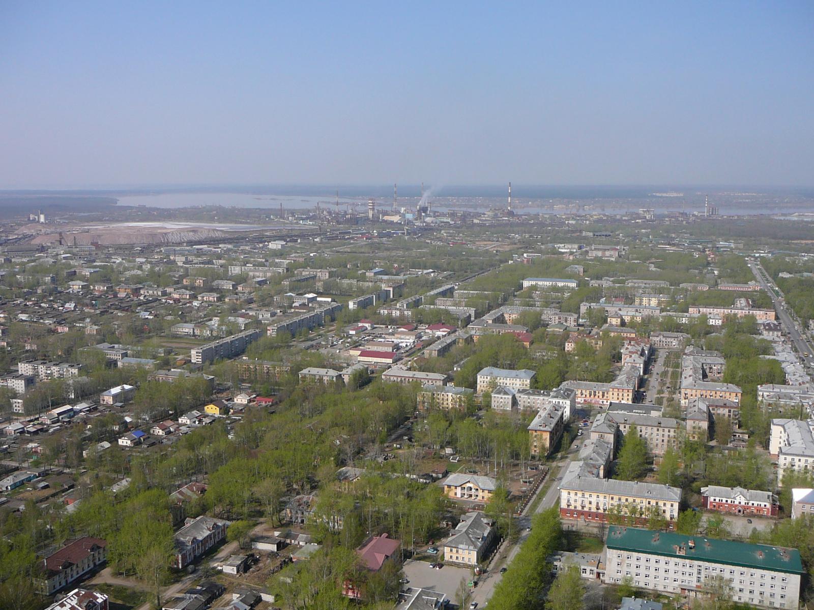 Город с высоты птичьего полёта май 2009 года.