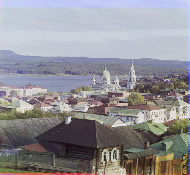 Вид на город Златоуст с запада
