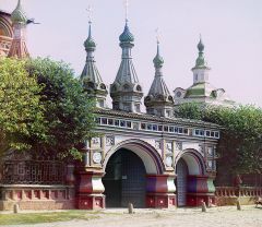 Вход в Церковь Воскресенья. Кострома