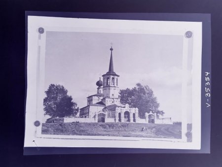 Троицкая церковь, г. Березники, Пермский край. Общий вид с северо-запада..jpg